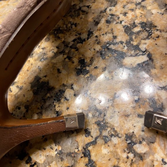 Louie Vuitton Heeled Sandals Size 38.5 - Picture 9 of 11